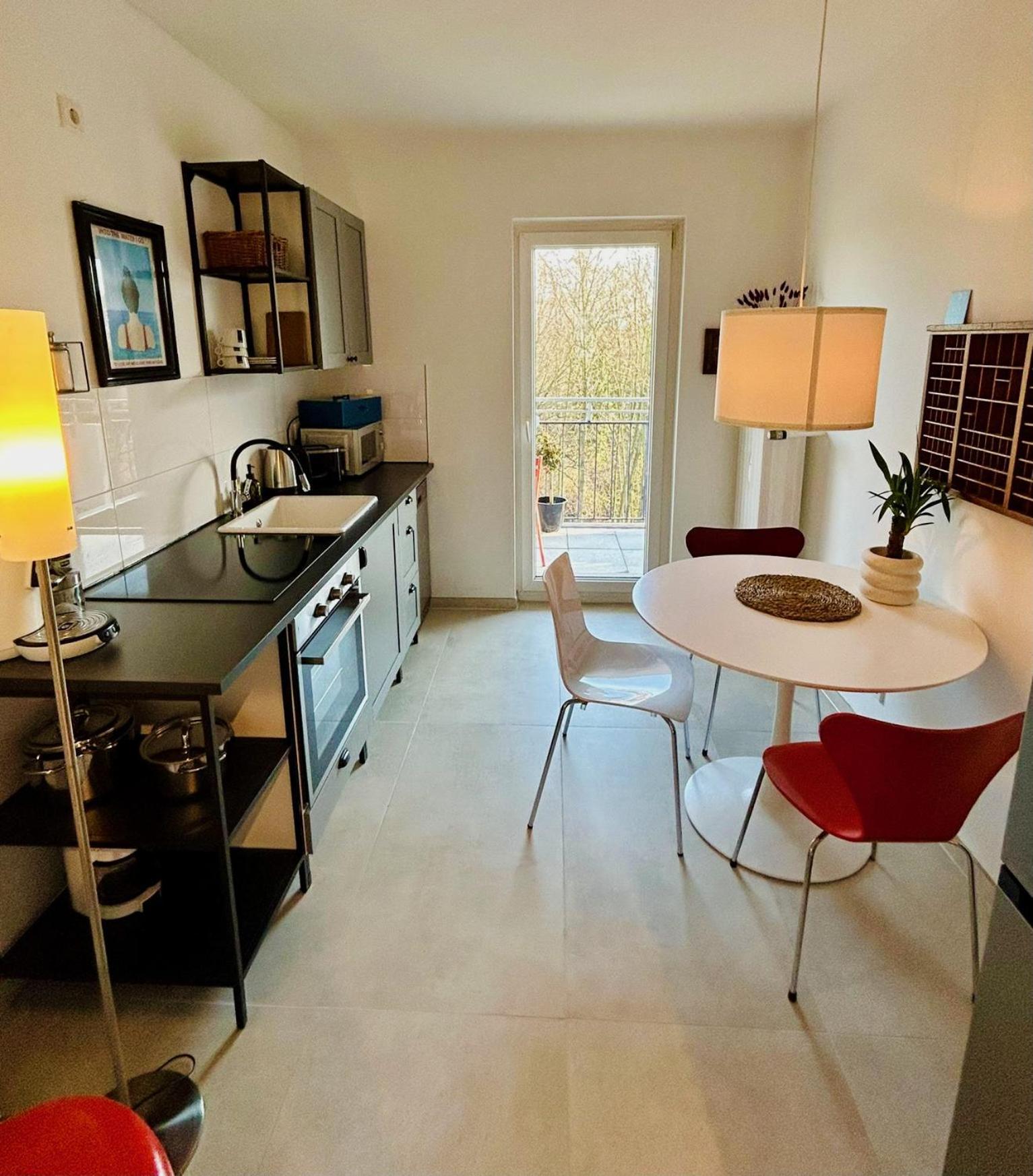Feelslikehome - Wunderschoene Und Zentrale Mit Balkon&parkplatz * Bochum